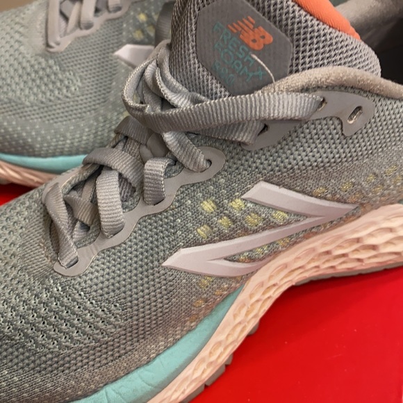 New Balance Running Shoes - Picture 8 of 14